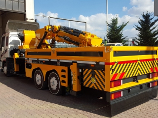 Grues mobiles montées sur camion 40