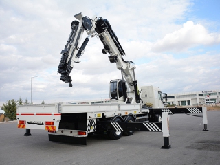 Truck Mounted Mobile Crane 90